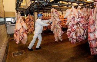 Vion+verlaagt+notering+met+3+cent